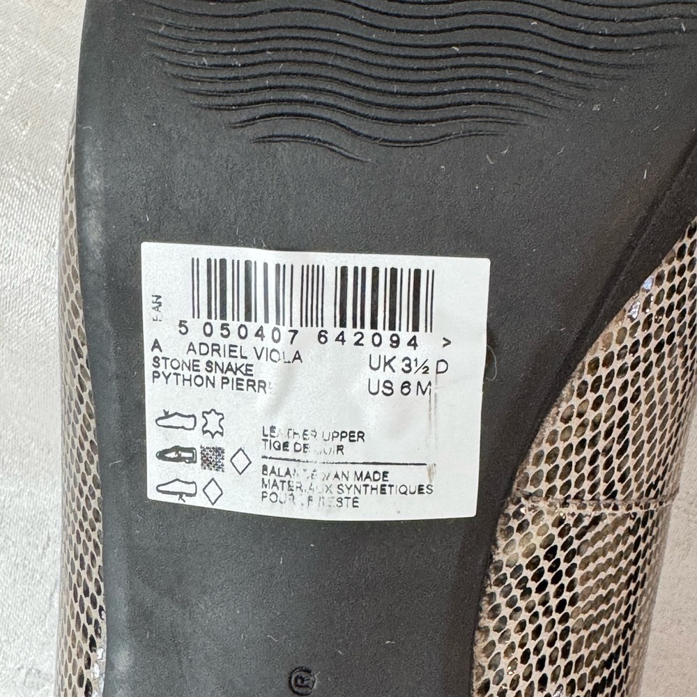 Clarks Women's Gray Snakeskin Heels - Picture 8 of 9